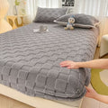 Luxury Soft Fleece Bedspread – Smooth, Warm & Breathable